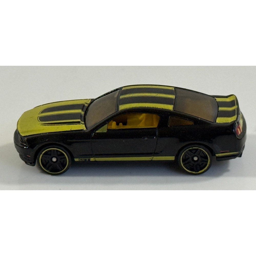 Hot Wheels 2010 Ford Mustang GT Kids 1:64 Black Yellow Racing Stripes